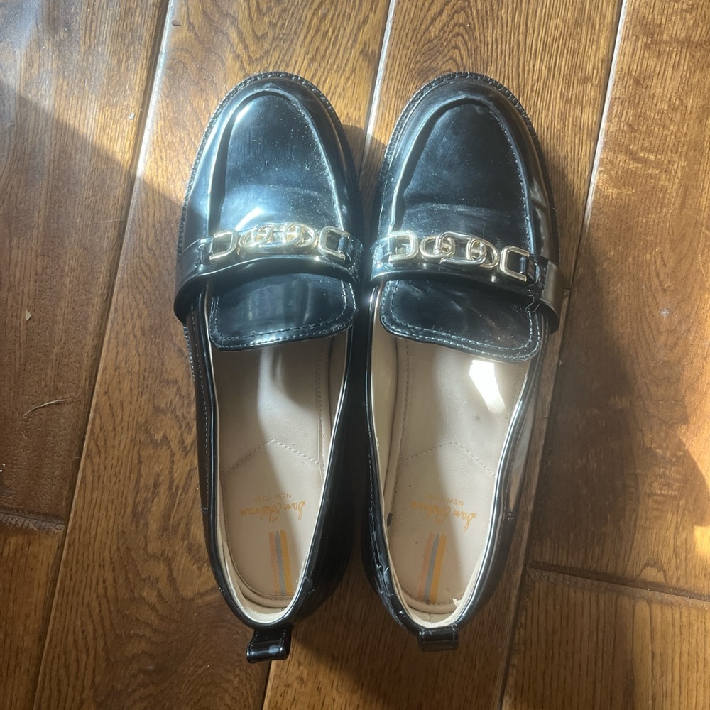 Sam Edelman Glossy Black Loafers with Gold Chain